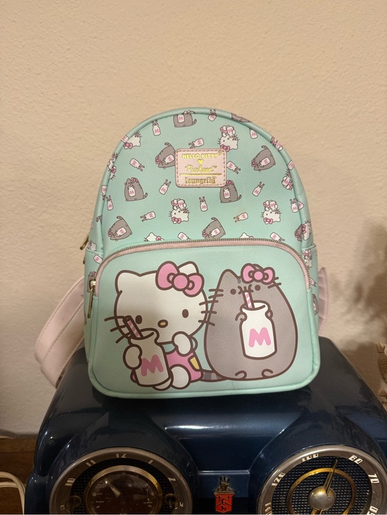 Loungefly HELLO KITTY x PUSHEEN Milk Mini Backpack main image 4